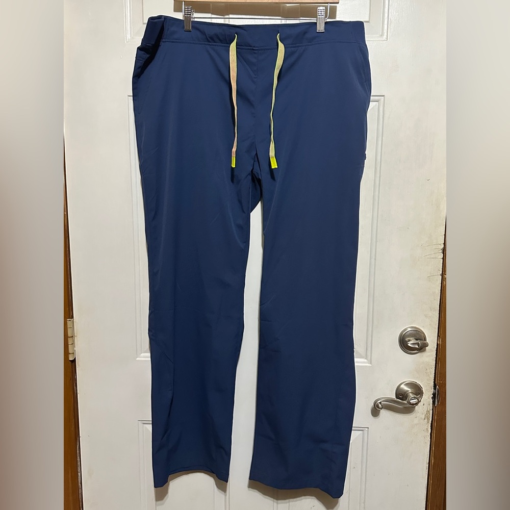 Medelita Scrub Pants XX Large Navy Blue Elastin waistband 2 zip‎ slit pockets